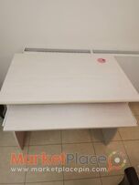 Bargain price -White computer table /desk