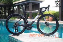 Full Carbon Fibre Road bike