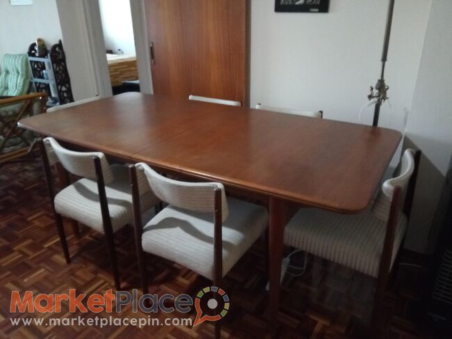 Πωλείται Τραπέζι μέ 8 καρέκλες τραπεζαρίας - Larnaca, Larnaca